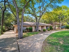 1204  Greenbriar Lane , Arlington Texas 76013