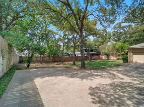 1204  Greenbriar Lane , Arlington Texas 76013