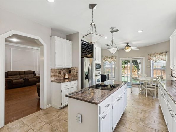 617  Highland Meadows Drive , Highland Village Texas 75077