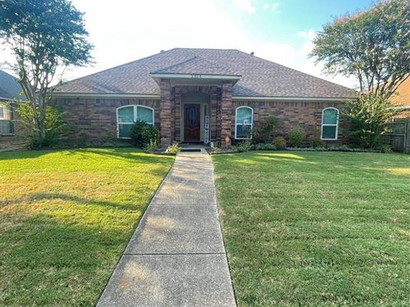 2525  Widgeon Way , Mesquite Texas 75181