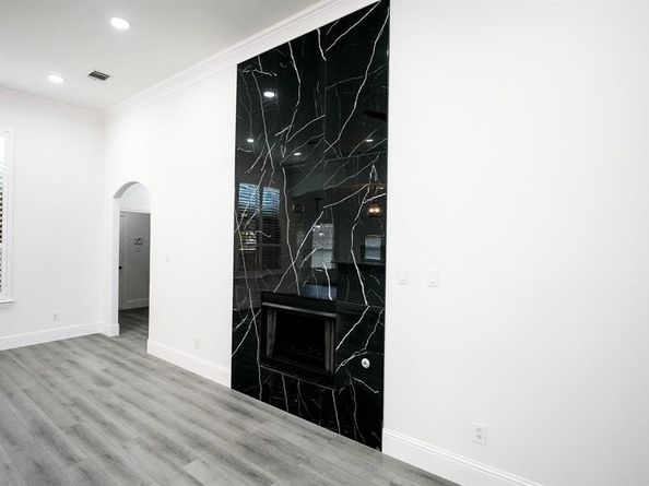 1810  Winterberry Trail , Garland Texas 75040