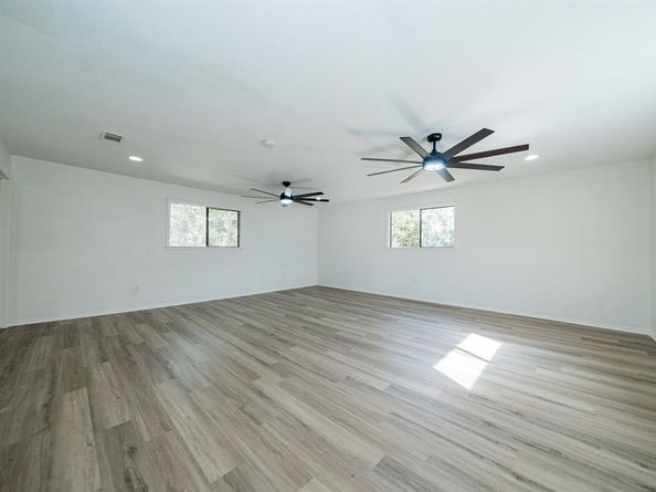 2811  Burlwood Drive , Dalworthington Gardens Texas 76016