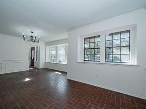 2811  Burlwood Drive , Dalworthington Gardens Texas 76016