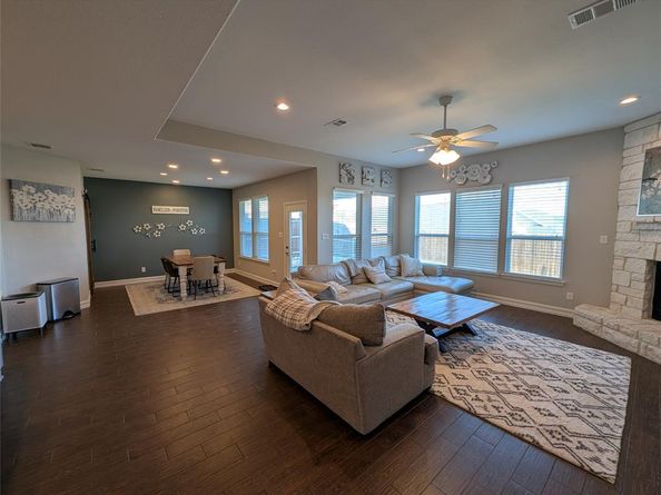 2209  Old Pecos Trail , Fort Worth Texas 76131