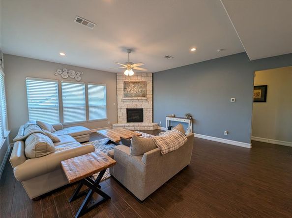 2209  Old Pecos Trail , Fort Worth Texas 76131