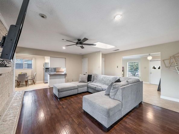 3750  Ridgeoak Way , Farmers Branch Texas 75244