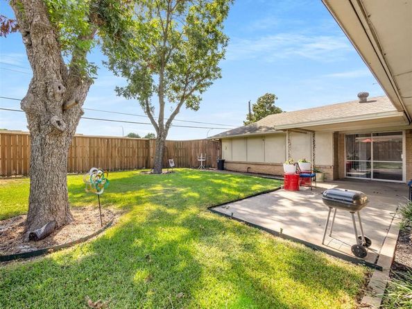 3750  Ridgeoak Way , Farmers Branch Texas 75244