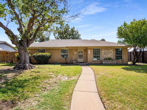 3750  Ridgeoak Way , Farmers Branch Texas 75244