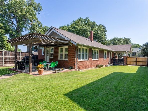1204  Virginia Place , Fort Worth Texas 76107