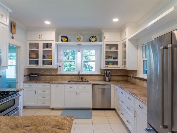 1204  Virginia Place , Fort Worth Texas 76107