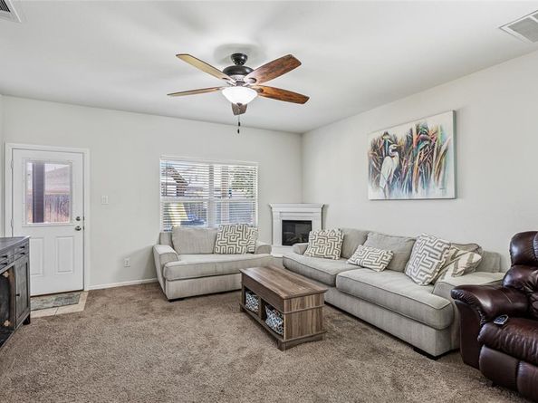 705  Buzzard Lake Trail , Fort Worth Texas 76120