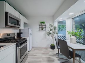 626 N Hampton Road , Dallas Texas 75208