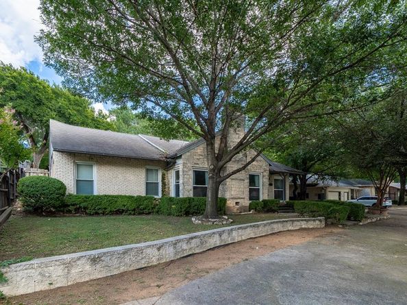626 N Hampton Road , Dallas Texas 75208