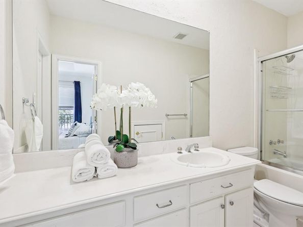 6065  Dilbeck Lane , Dallas Texas 75240