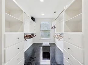 6065  Dilbeck Lane , Dallas Texas 75240