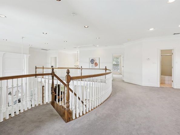 6065  Dilbeck Lane , Dallas Texas 75240