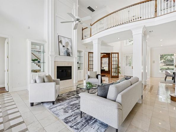 6065  Dilbeck Lane , Dallas Texas 75240