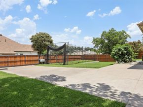 6065  Dilbeck Lane , Dallas Texas 75240