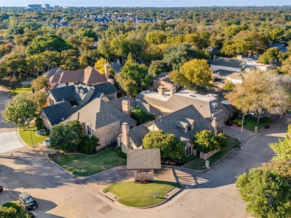 16015  Chalfont Circle , Dallas Texas 75248