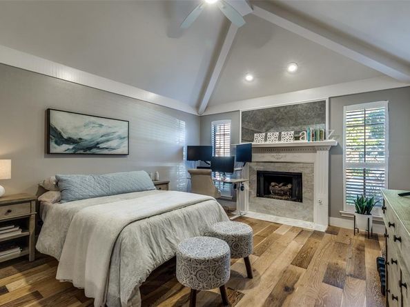 16015  Chalfont Circle , Dallas Texas 75248