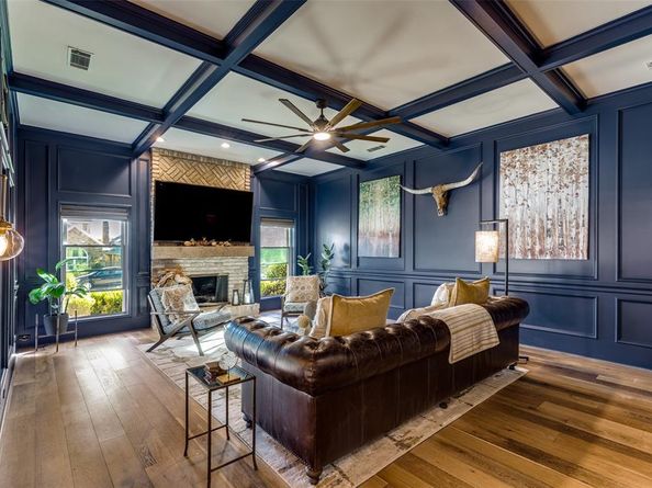 16015  Chalfont Circle , Dallas Texas 75248