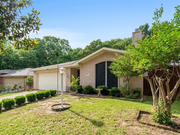 9452  Crimnson Court , Dallas Texas 75217