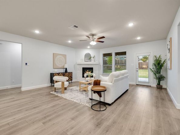 1108  Coralberry Drive , Northlake Texas 76226