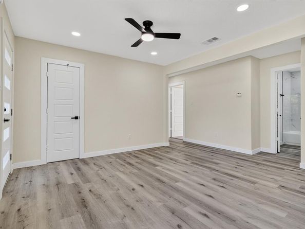 1704  Sharon Street , Arlington Texas 76010