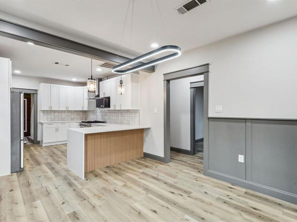 810 S Montclair Avenue , Dallas Texas 75208