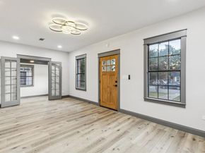 810 S Montclair Avenue , Dallas Texas 75208