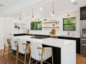 921  Teakwood Drive 