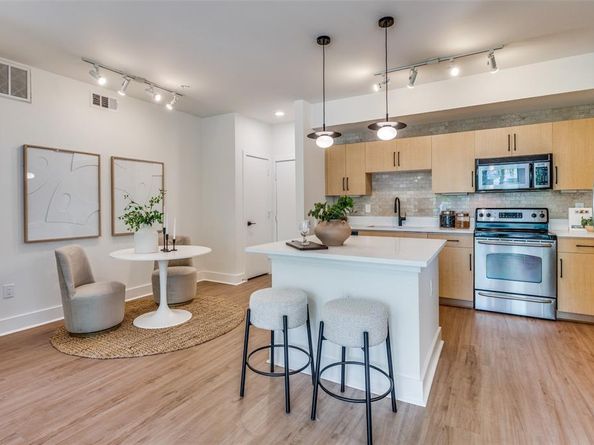 4605  Cedar Springs Road  237, Dallas Texas 75219