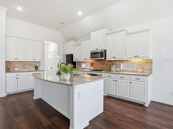 9918  Crown Meadow Drive , Frisco Texas 75035