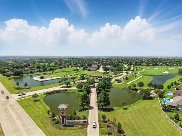 9513  Windwood Lane , Denton Texas 76207