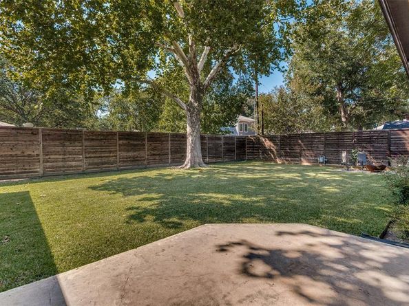 6851  Whitehill Street , Dallas Texas 75231