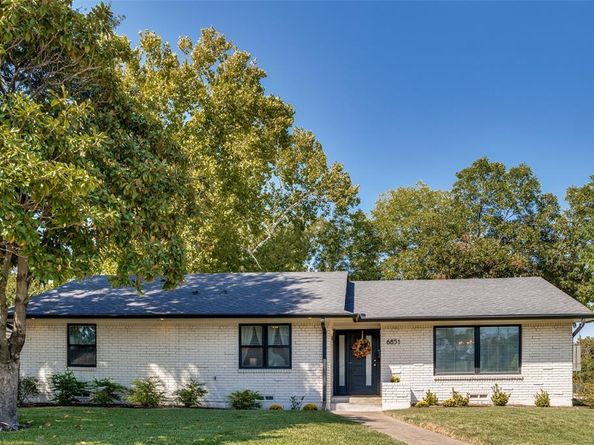 6851  Whitehill Street , Dallas Texas 75231