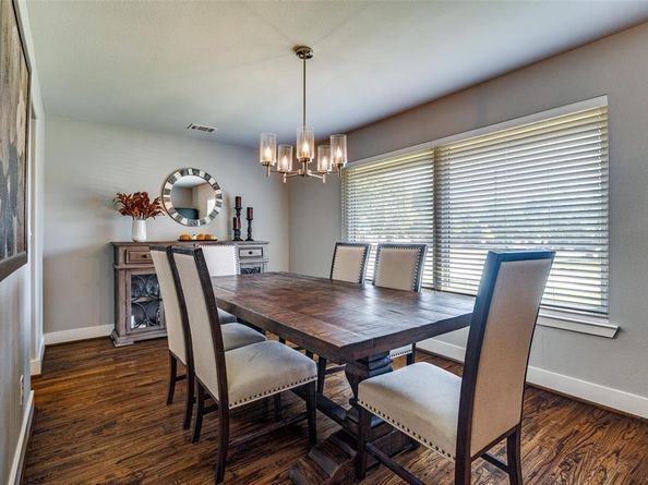 6851  Whitehill Street , Dallas Texas 75231