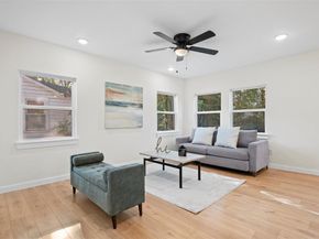 2915  Reed Lane , Dallas Texas 75215