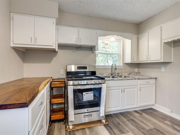 1541  Cloverdale Drive , Fort Worth Texas 76134