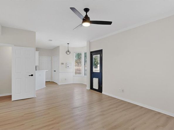 3954  Sword Dancer Way , Grand Prairie Texas 75052