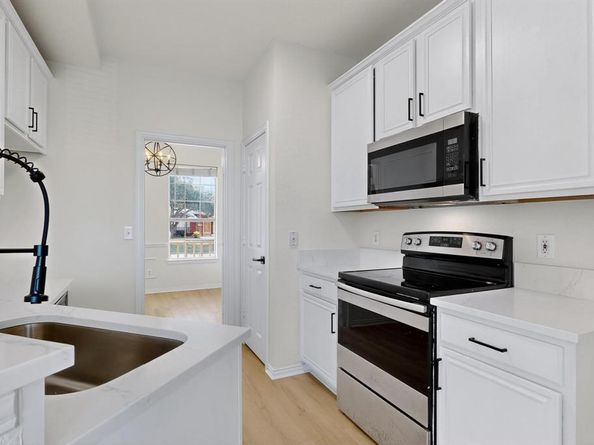 3954  Sword Dancer Way , Grand Prairie Texas 75052