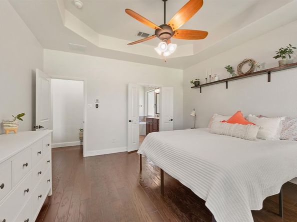 4012  Knollbrook Lane , Fort Worth Texas 76137