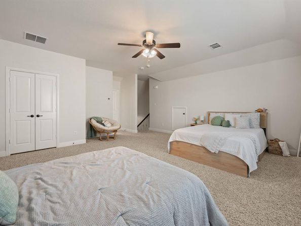 4012  Knollbrook Lane , Fort Worth Texas 76137