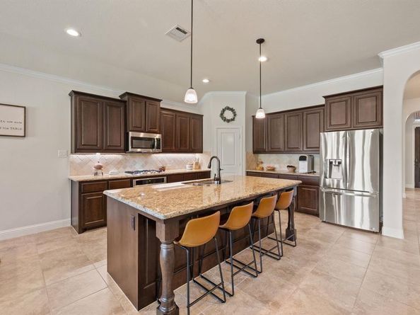 4012  Knollbrook Lane , Fort Worth Texas 76137