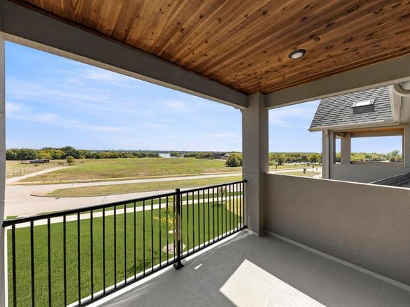 1221  Armstrong  , The Colony Texas 75056