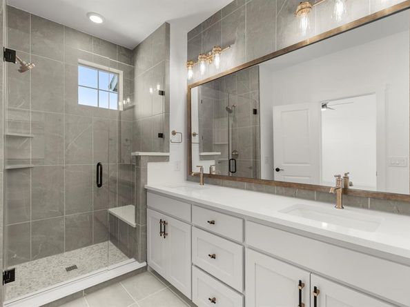 1221  Armstrong  , The Colony Texas 75056