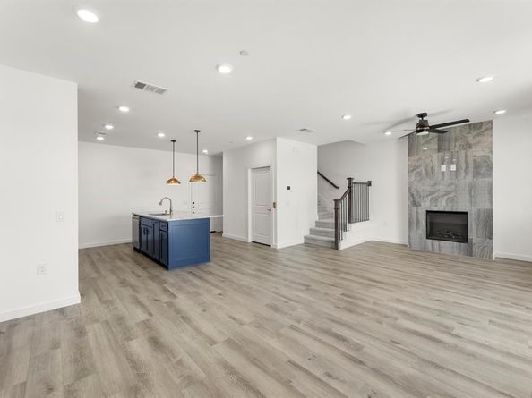1221  Armstrong  , The Colony Texas 75056