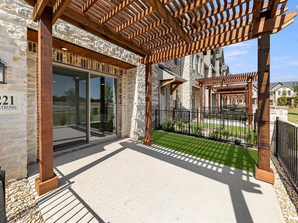 1221  Armstrong  , The Colony Texas 75056