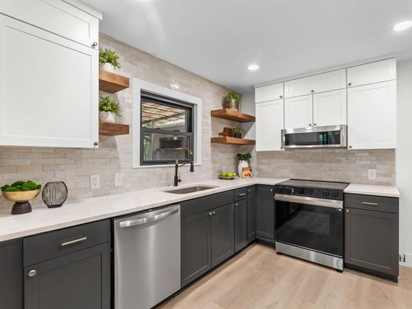 3579  Dryden Road , Fort Worth Texas 76109