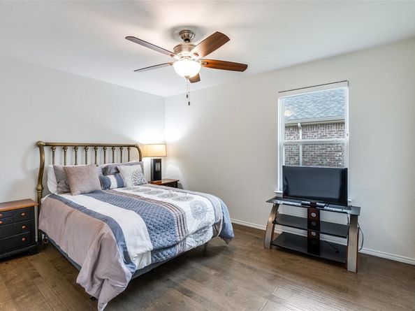 8040  Cool River Drive , Frisco Texas 75036